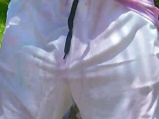 Bffs drei sexy Dominas massieren massiven Schwanz